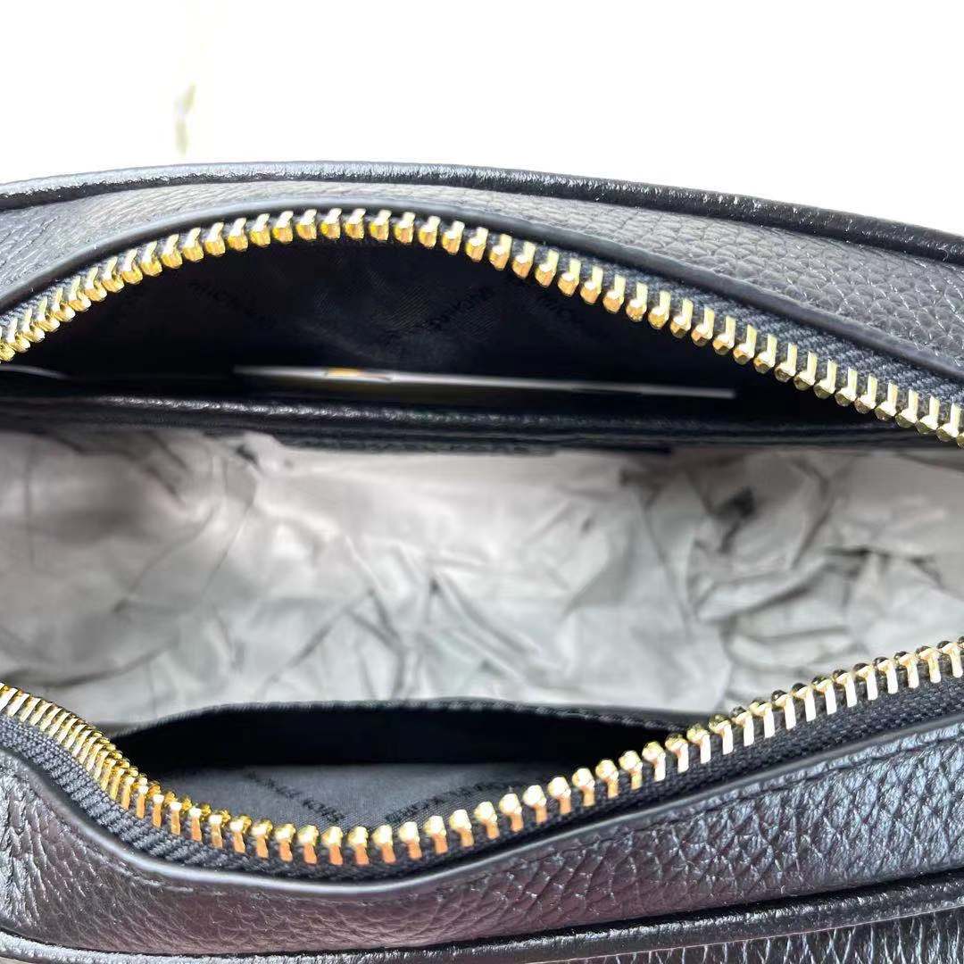 Michael Kors Jet Set Travel 35F1GTVC8L Camera Xbody Leather Crossbody Bag Black Michael Kors Jet Set Travel 35F1GTVC8L Camera Xbody Leather Crossbody Bag Black